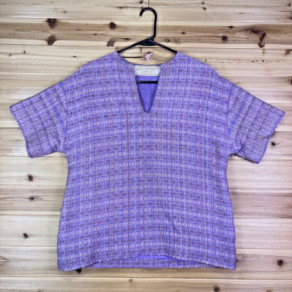 Vintage Ann Byron Blouse Womens Medium Purple Hand Loomed Short Sleeve Shirt